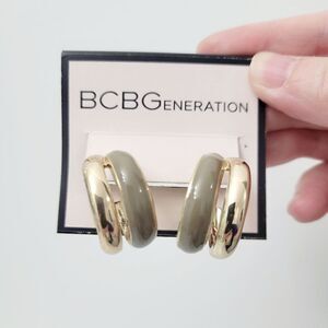 Brand New BCBG Gold Round Earrings